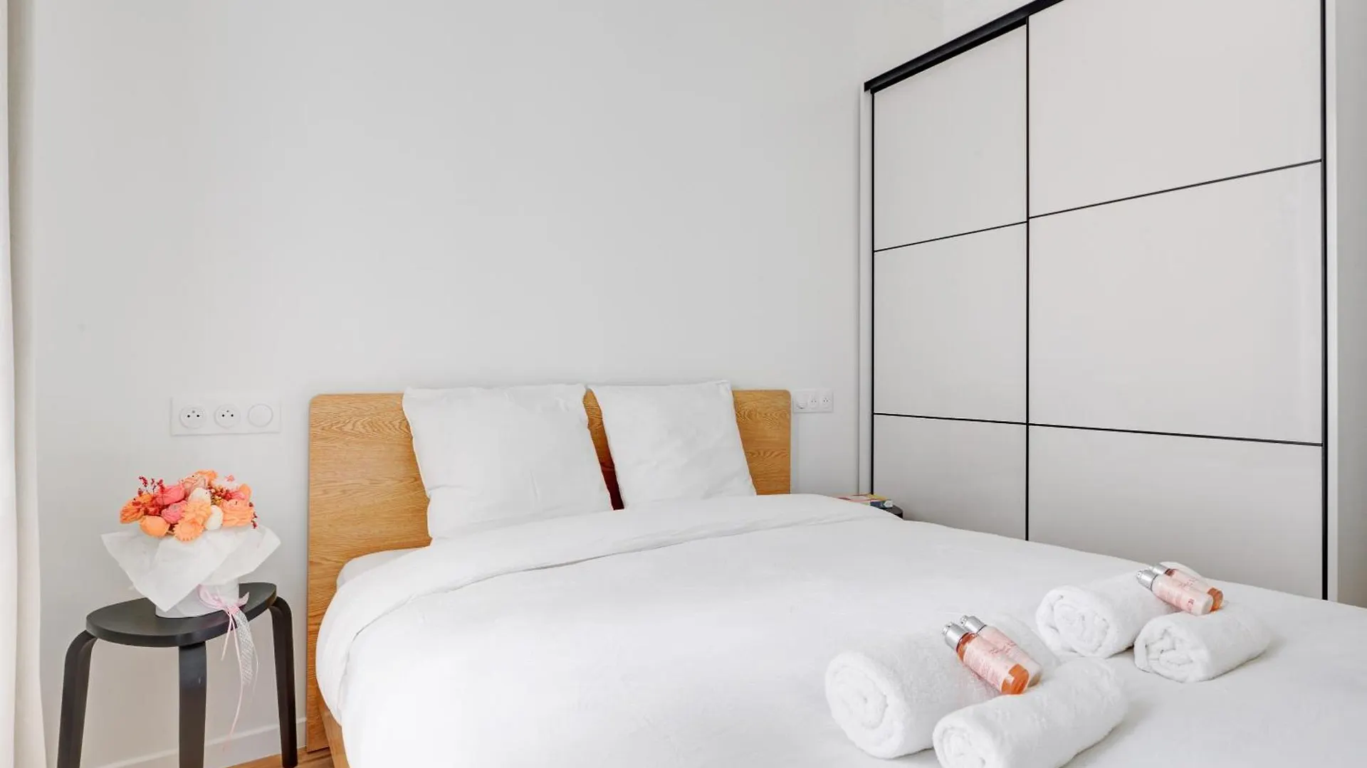 Parisian Elegance - Luxury In Daumesnil Apartment Paris